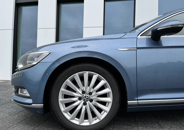 Volkswagen Passat cena 79900 przebieg: 165000, rok produkcji 2016 z Gliwice małe 631